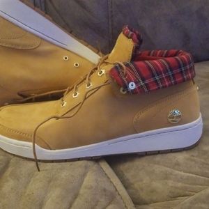 New Men's Timberland Wheat Plaid fold boots Sz 12